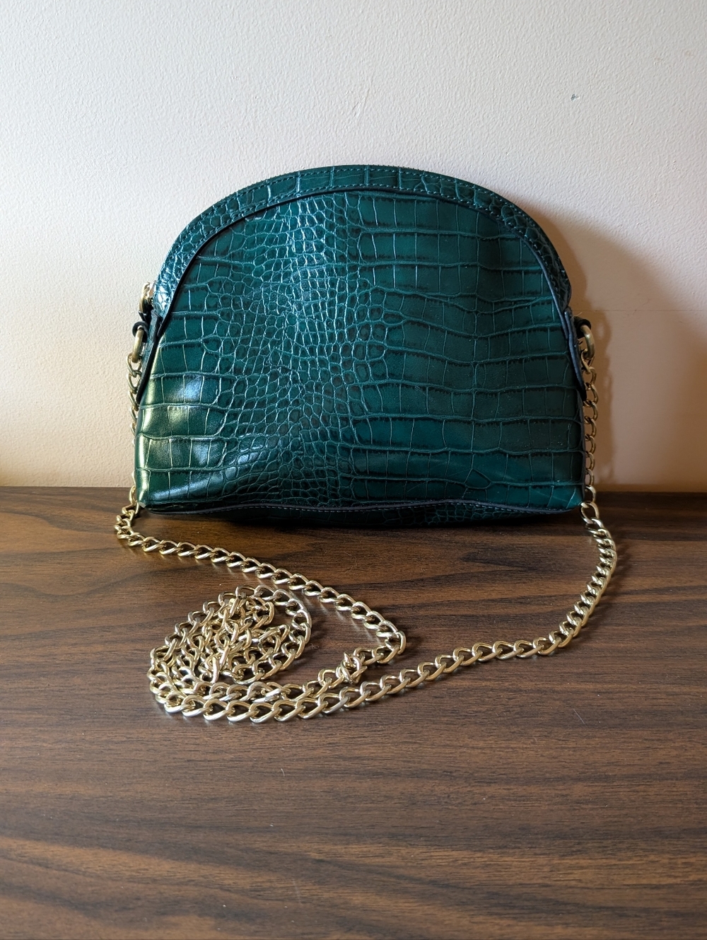 Forever 21 Croc-Embossed Emerald Green Crossbody Bag with Gold Chain